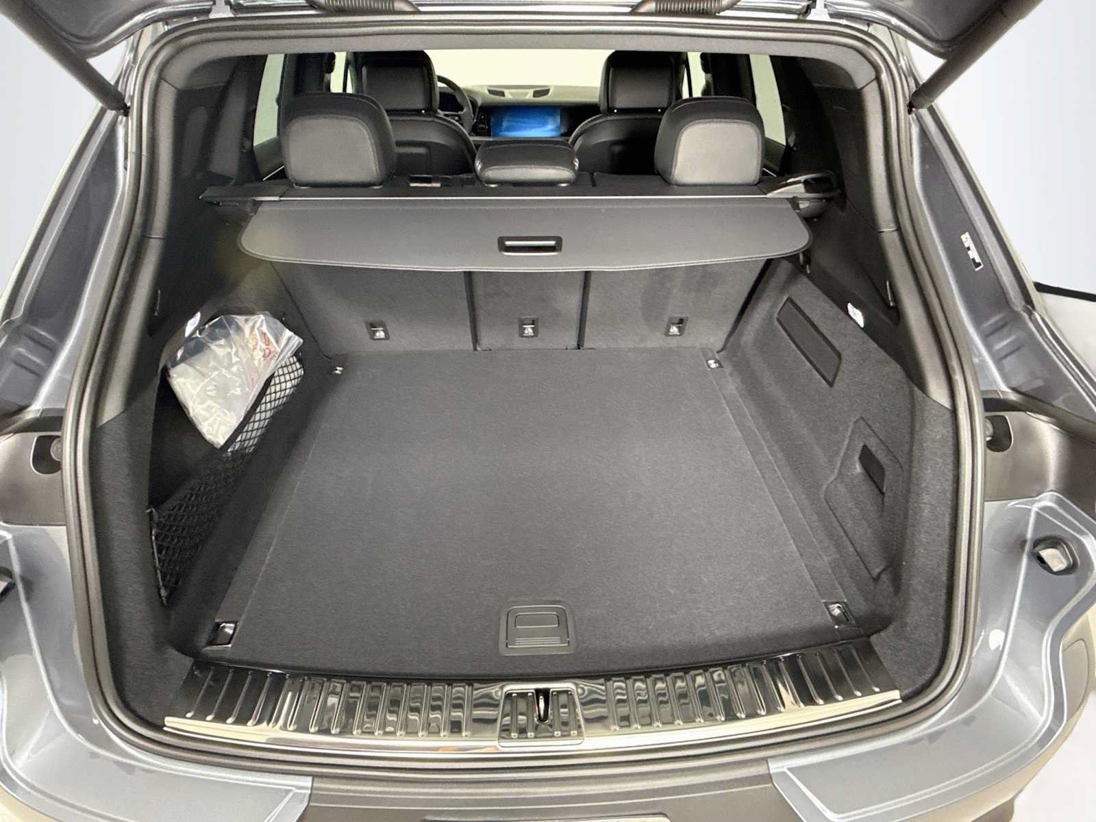 New 2026 Porsche Cayenne AWD/4WD image 27