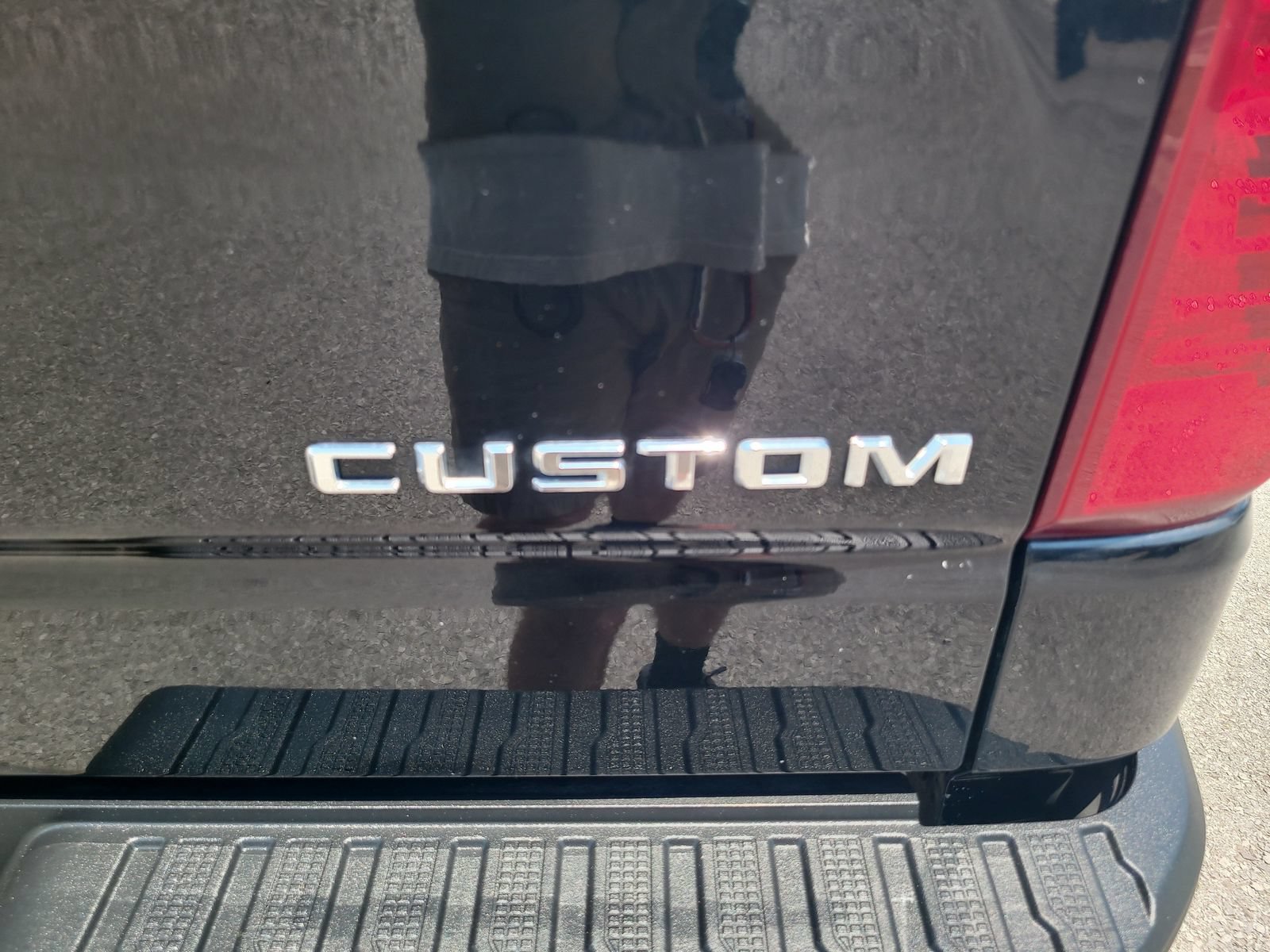 Used 2023 Chevrolet Silverado 1500 Custom AWD/4WD image 24