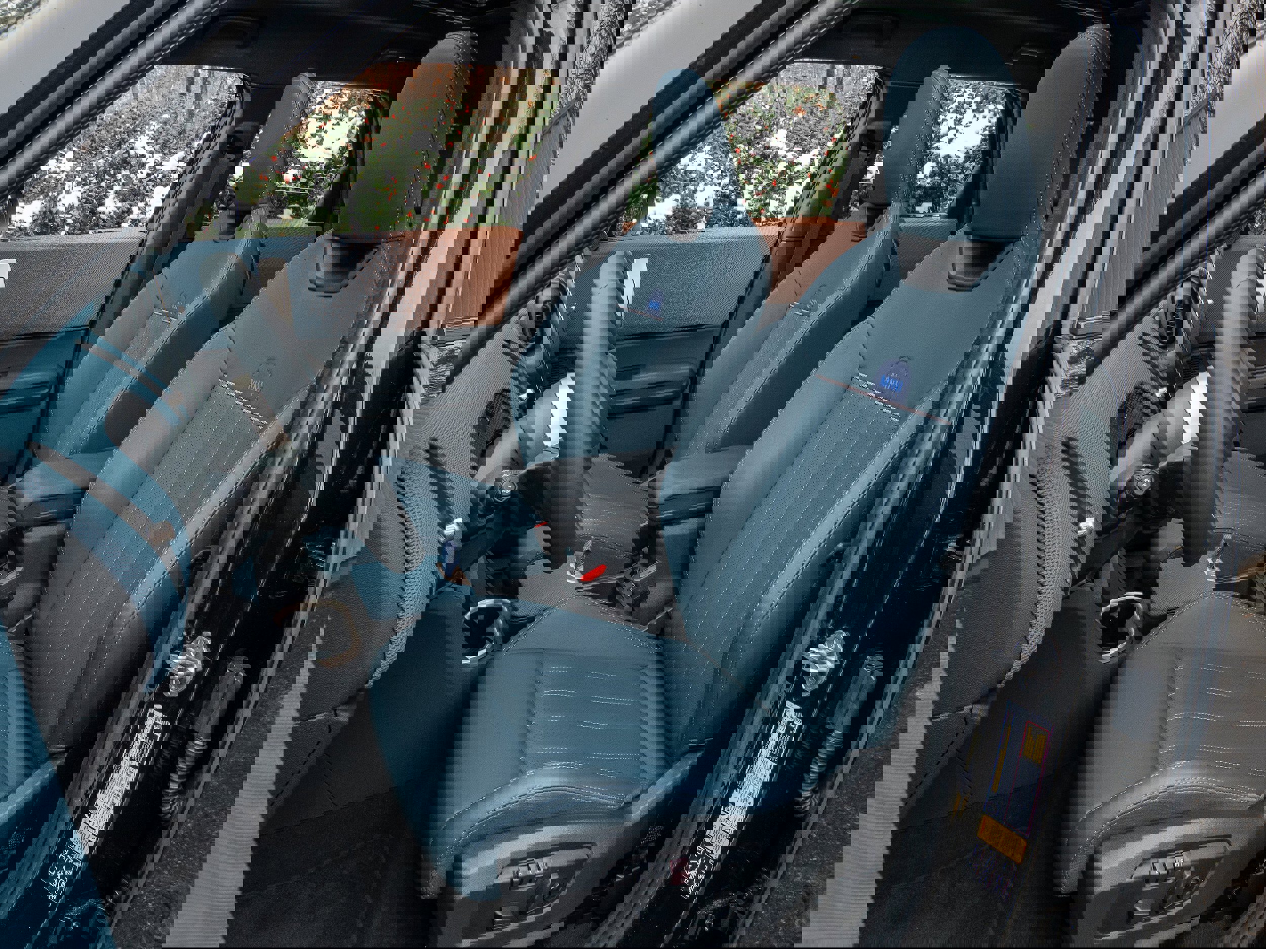 Used 2025 MINI Cooper Countryman S w/ Comfort Package Max image 5