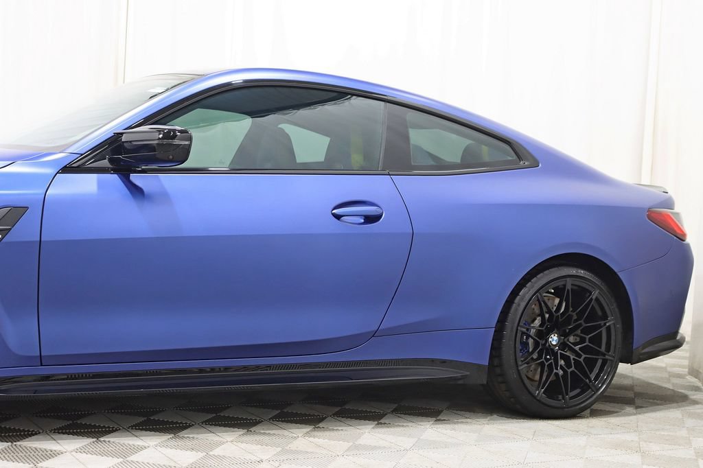 Used 2021 BMW M4 Coupe w/ Executive Package RWD image 3