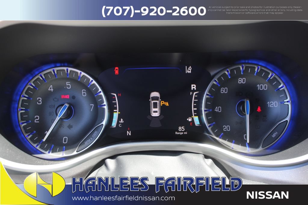 Used 2023 Chrysler Pacifica Touring-L FWD image 31