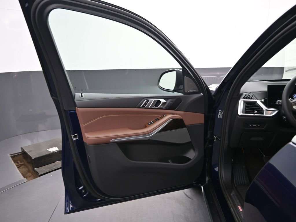 New 2026 BMW X5 xDrive40i AWD/4WD image 5