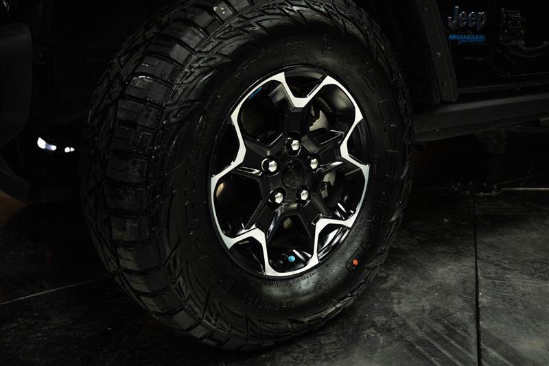 Used 2022 Jeep Wrangler Unlimited Rubicon 4xe image 3