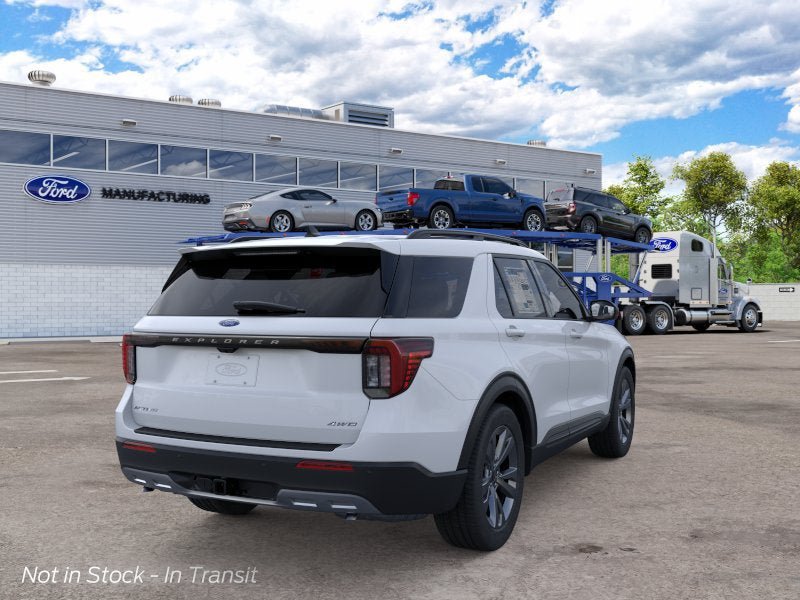 New 2026 Ford Explorer Active w/ Active Comfort Package AWD/4WD image 8
