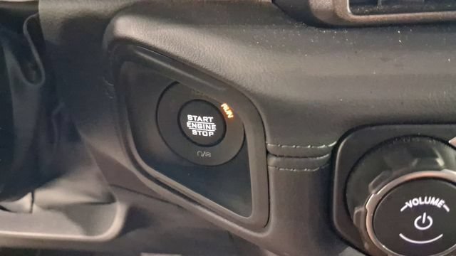 Used 2026 Jeep Wrangler Unlimited Rubicon AWD/4WD image 32