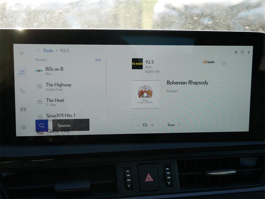 New 2025 Lexus ES 350 w/ Premium Package image 18