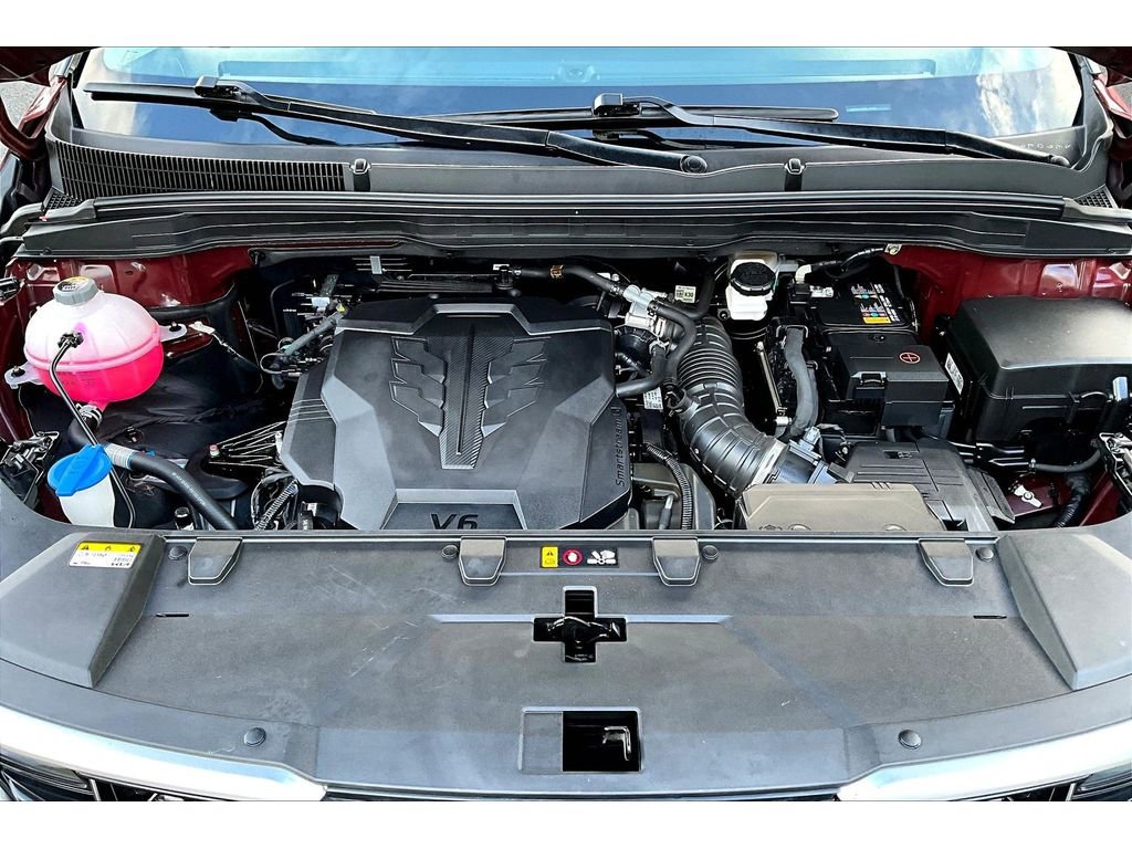 Used 2024 Kia Carnival LX image 10