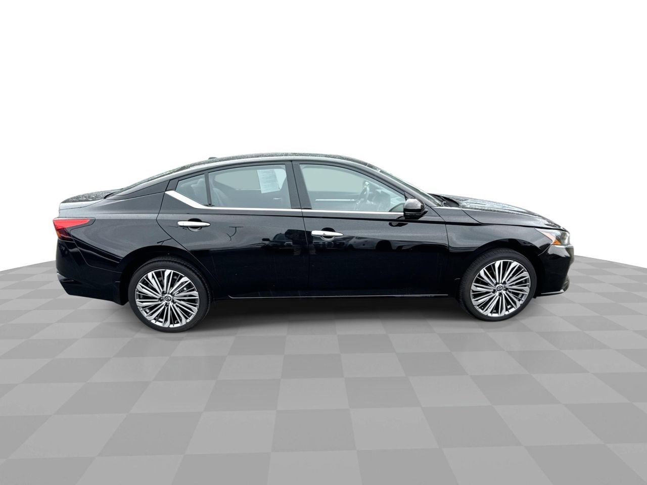 Used 2025 Nissan Altima 2.5 SL image 9