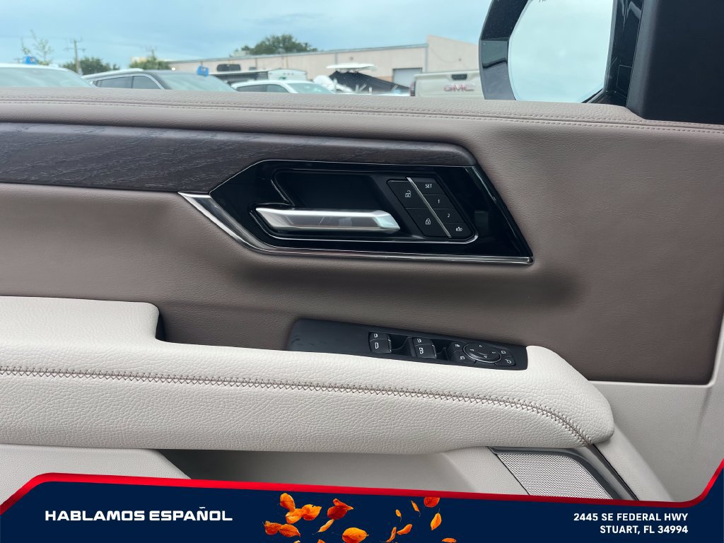 New 2027 GMC Yukon Denali w/ Denali Reserve Package AWD/4WD image 23