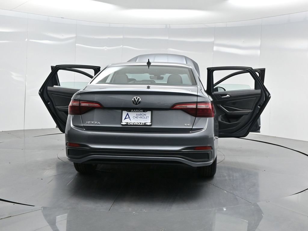 Used 2022 Volkswagen Jetta SE image 54