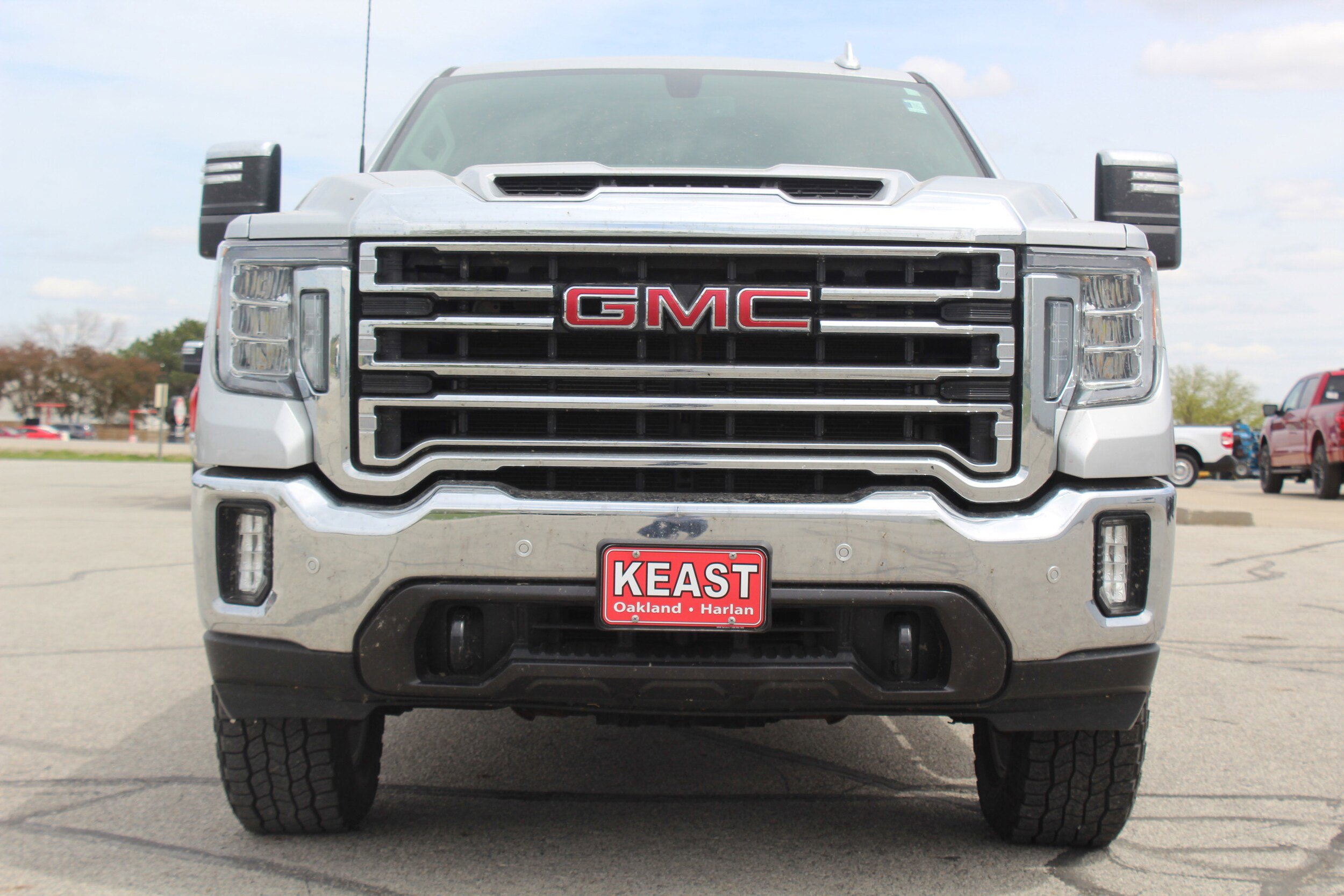Used 2020 GMC Sierra 2500 SLT w/ Driver Alert Package I AWD/4WD image 2