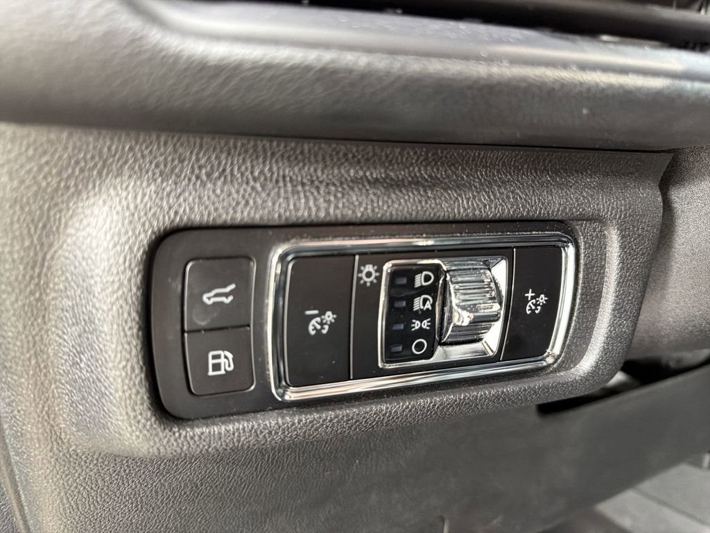 Certified 2024 Lincoln Corsair Grand Touring w/ Equipment Group 301A AWD/4WD image 15