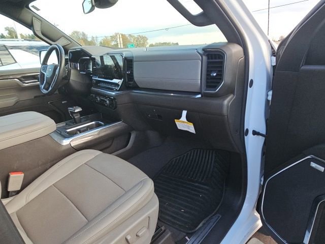 Used 2024 Chevrolet Silverado 1500 LTZ w/ LTZ Convenience Package II image 30