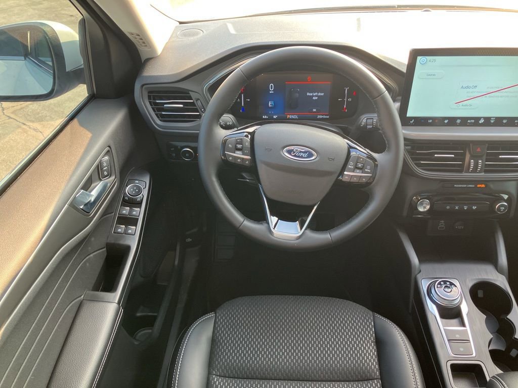New 2026 Ford Escape SE image 21