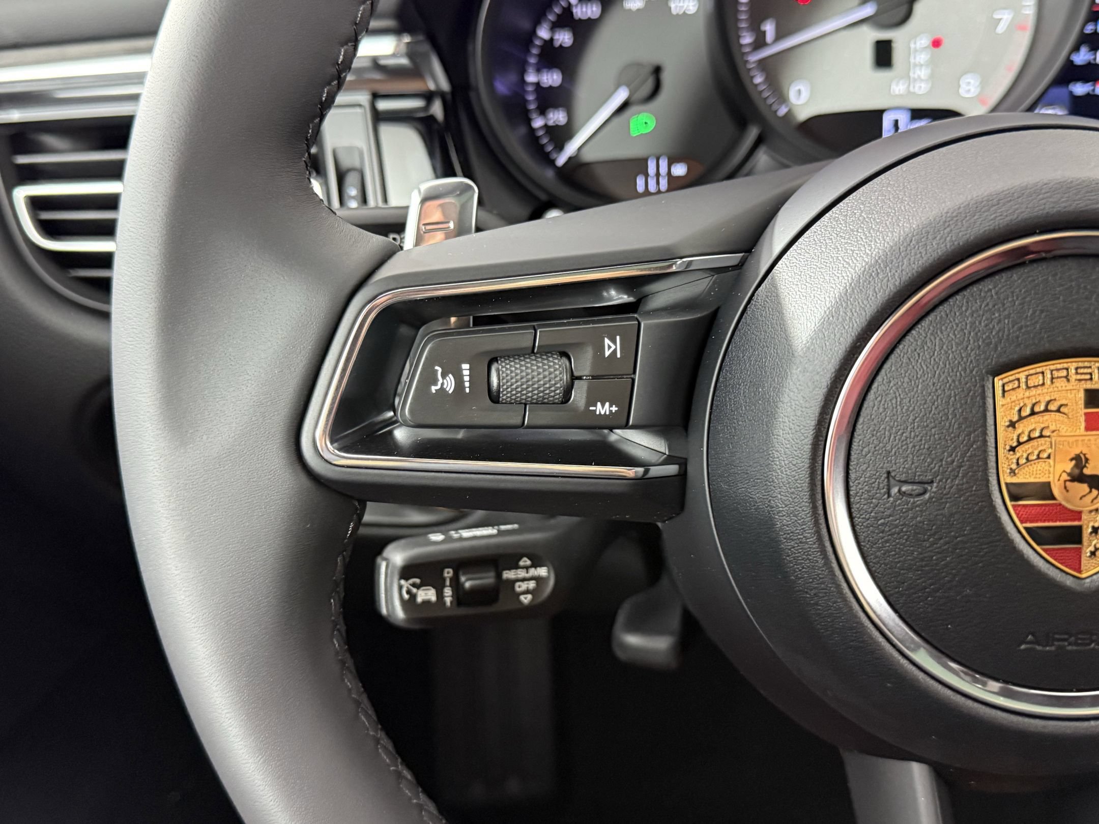 Certified 2026 Porsche Macan S AWD/4WD image 17