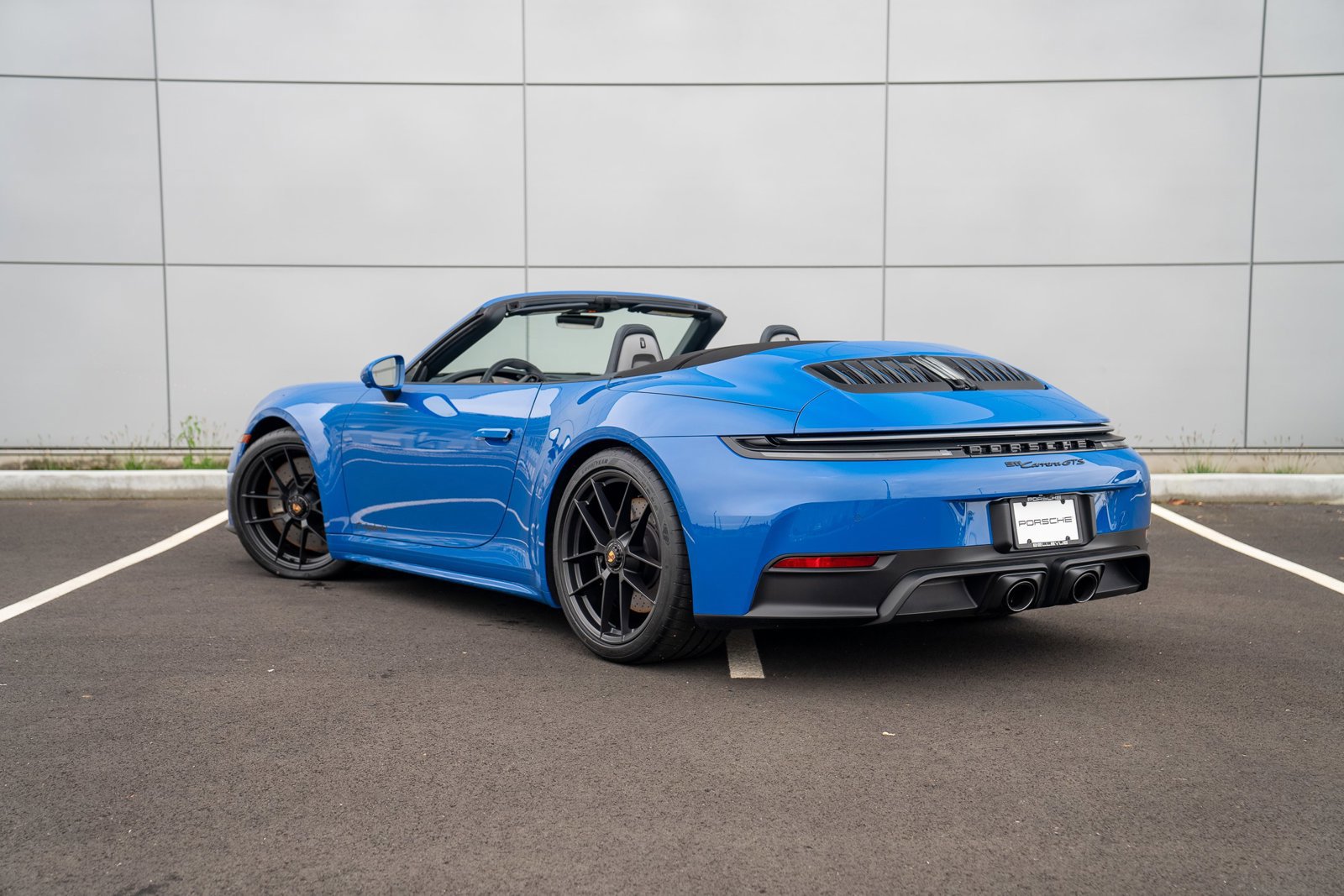 Used 2026 Porsche 911 Carrera GTS image 3