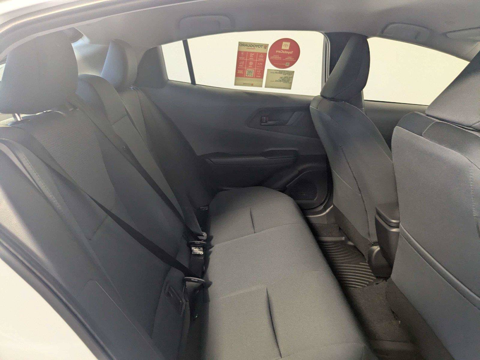 New 2027 Toyota Prius LE FWD image 19