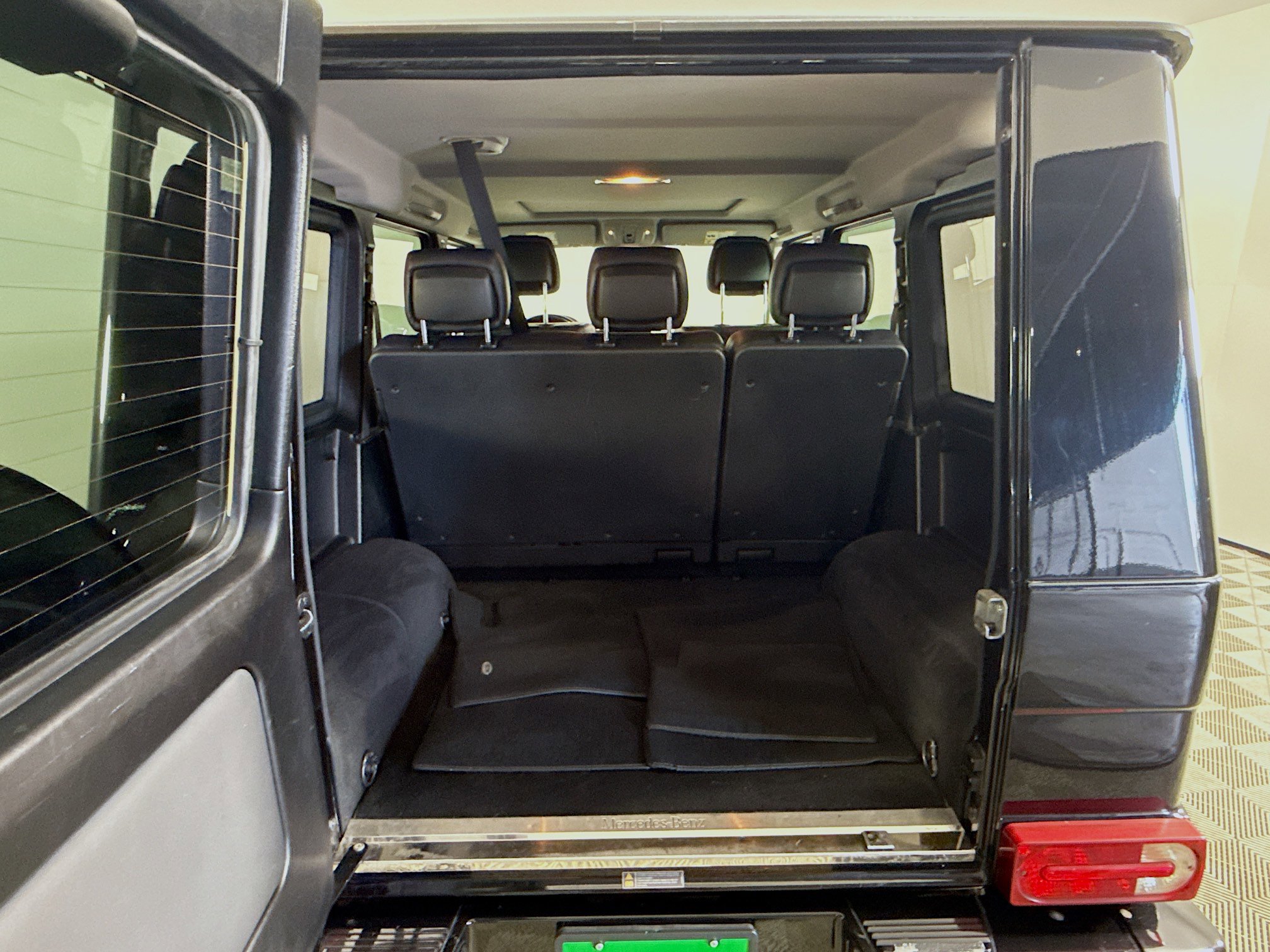 Used 2018 Mercedes-Benz G 550 image 34