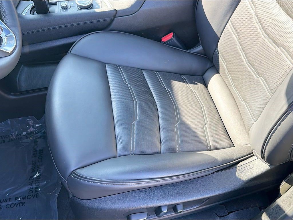 Certified 2025 Cadillac XT6 Premium Luxury w/ Platinum Package image 19