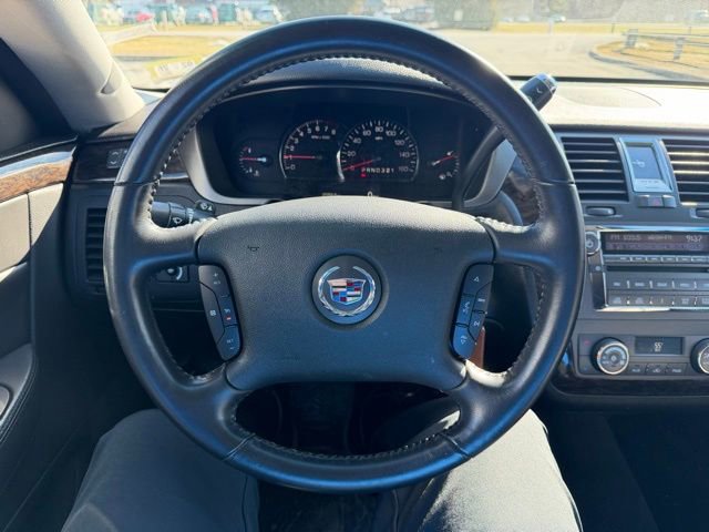 Used 2011 Cadillac DTS Limousine image 24