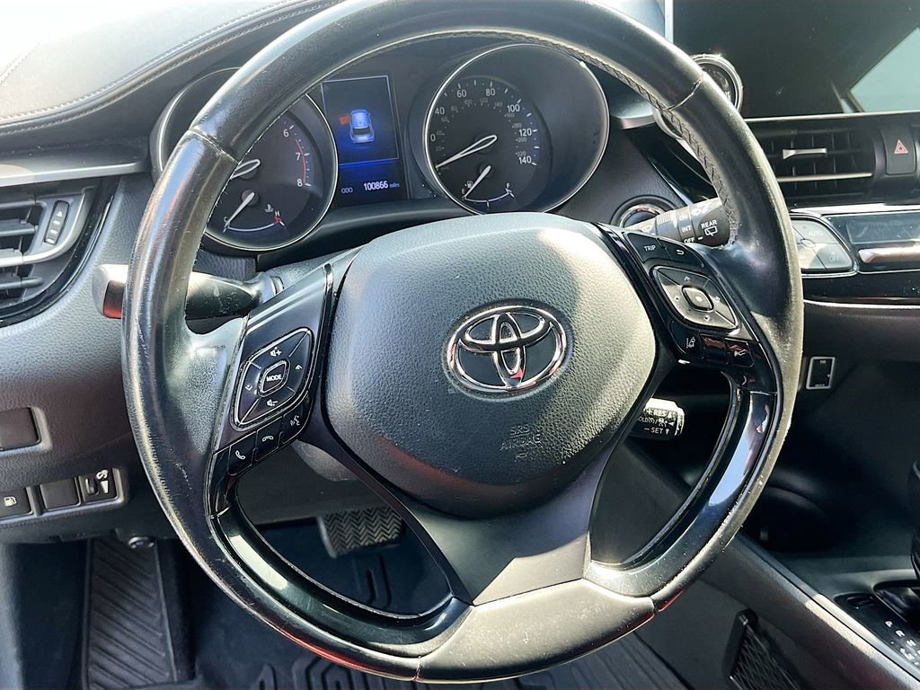 Used 2018 Toyota C-HR XLE FWD image 11