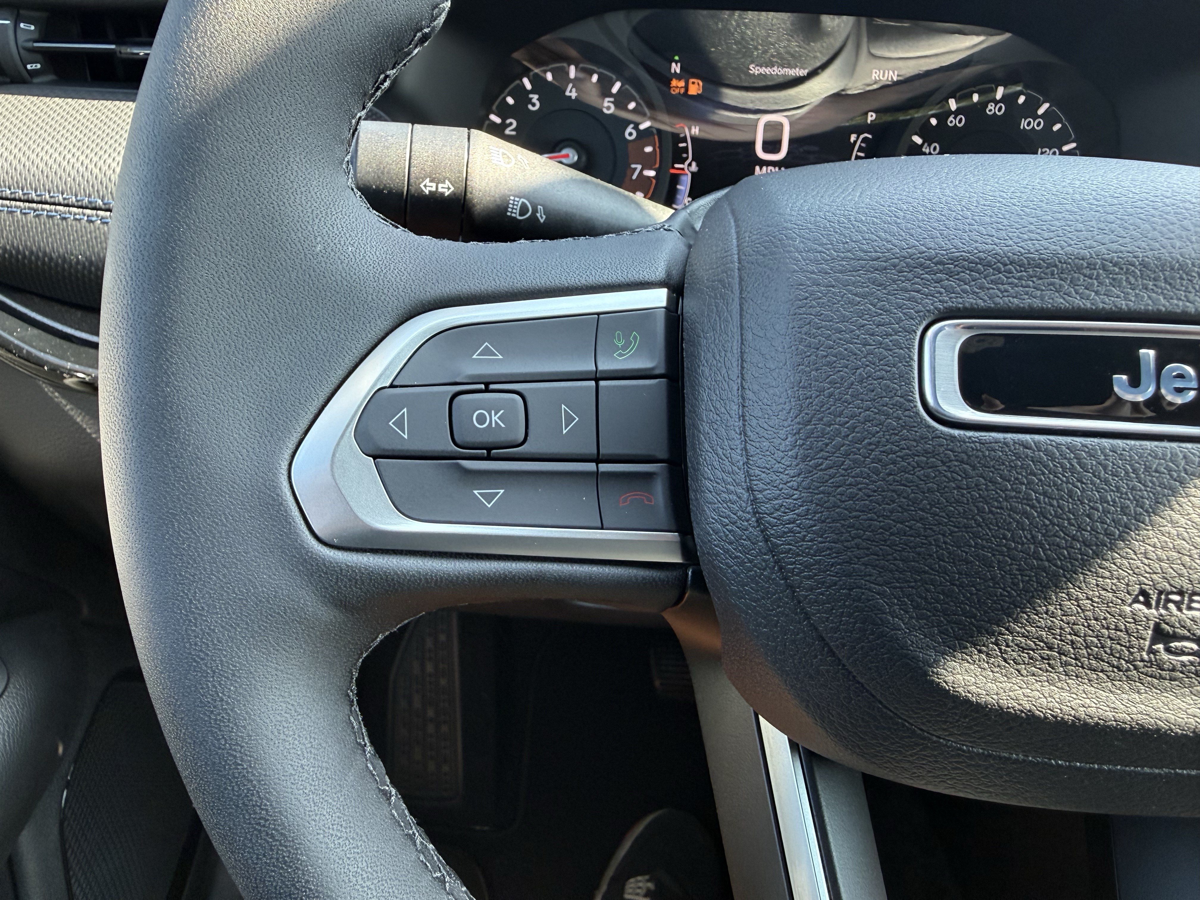 New 2026 Jeep Compass Latitude AWD/4WD image 18