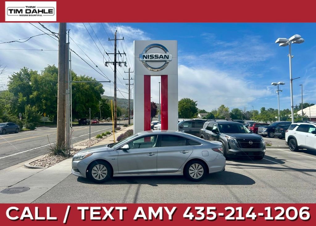 Used 2016 Hyundai Sonata SE FWD image 1
