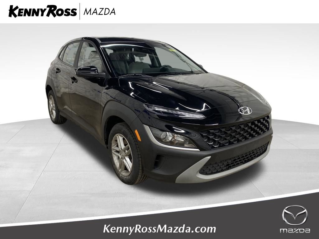 Used 2023 Hyundai Kona SE image 1