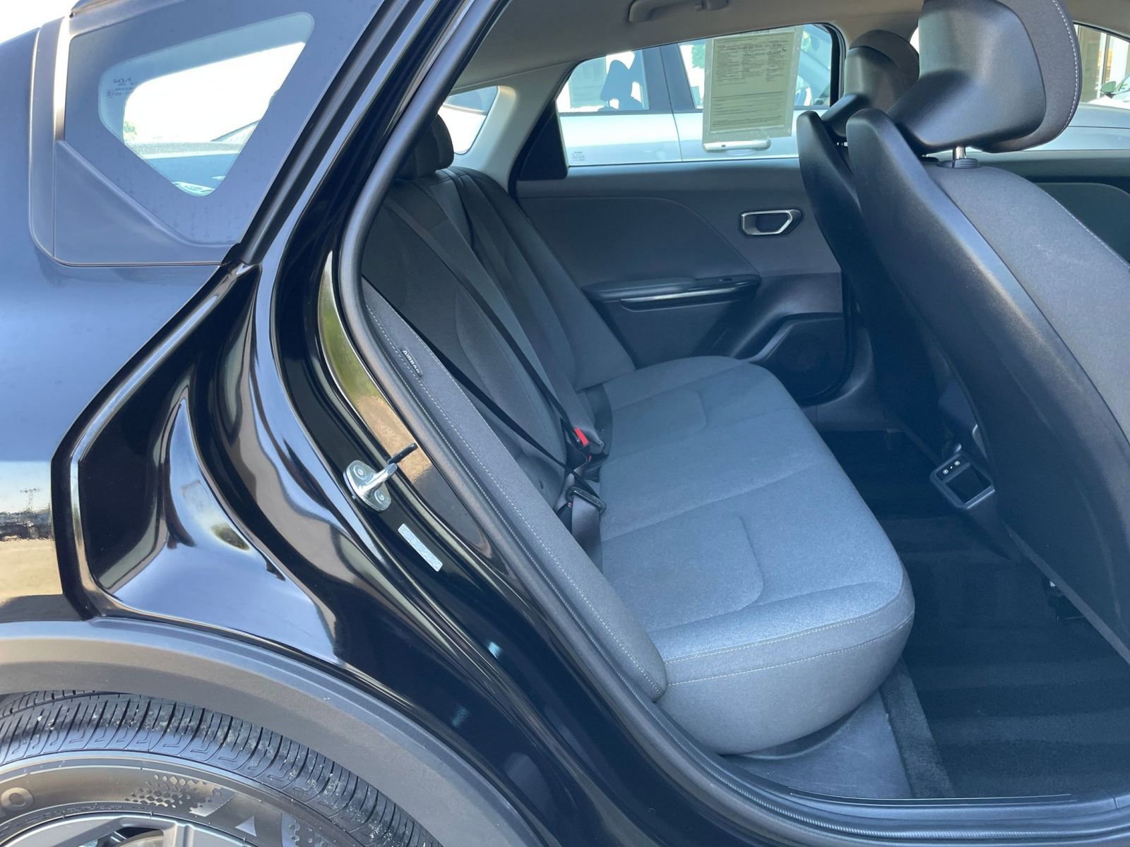 Used 2025 Kia K4 LXS image 40