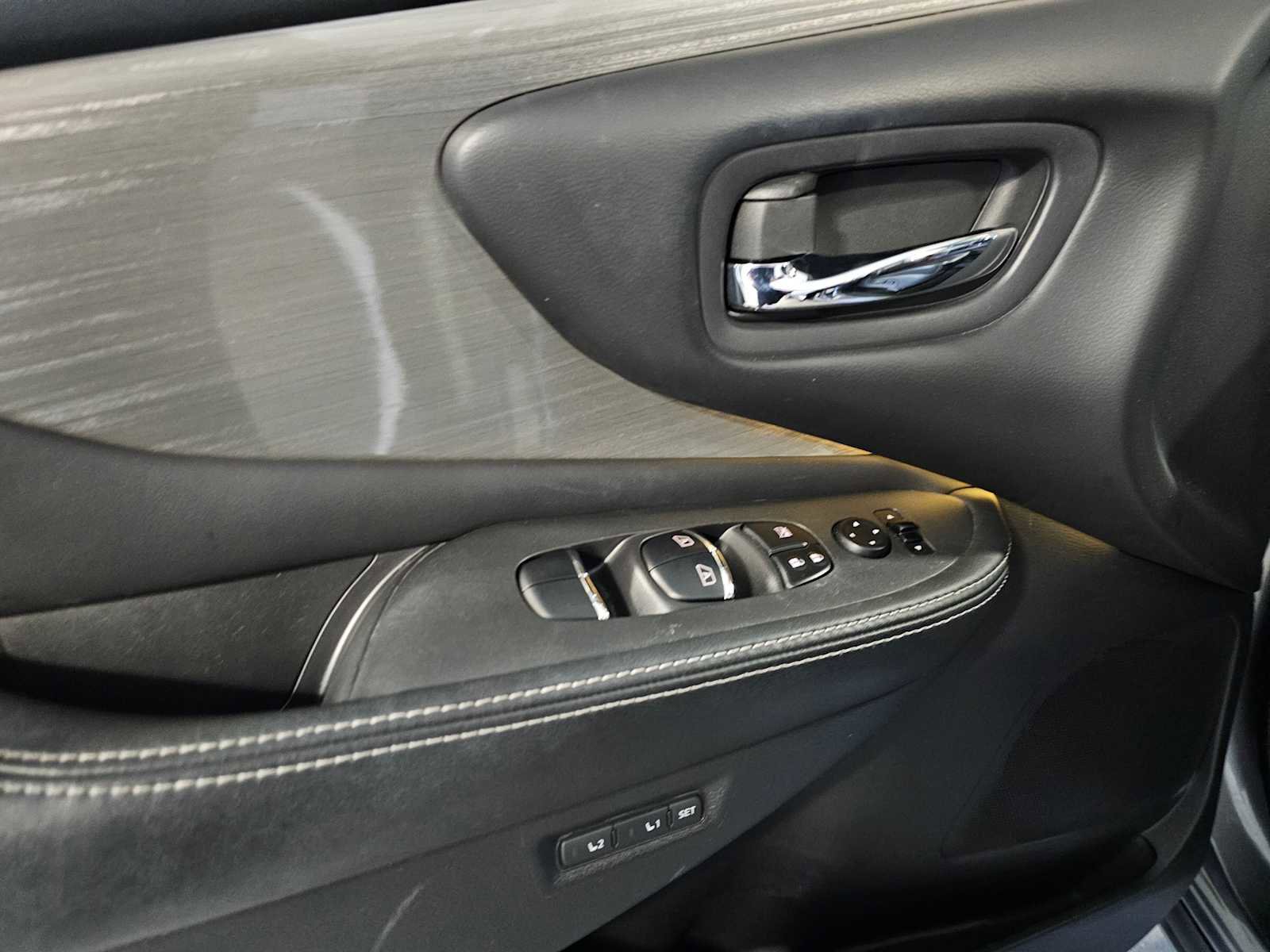 Used 2017 Nissan Murano Platinum w/ Platinum Technology Package image 27