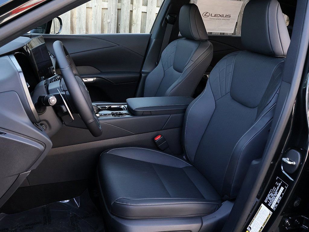 New 2026 Lexus RX 450h AWD image 11