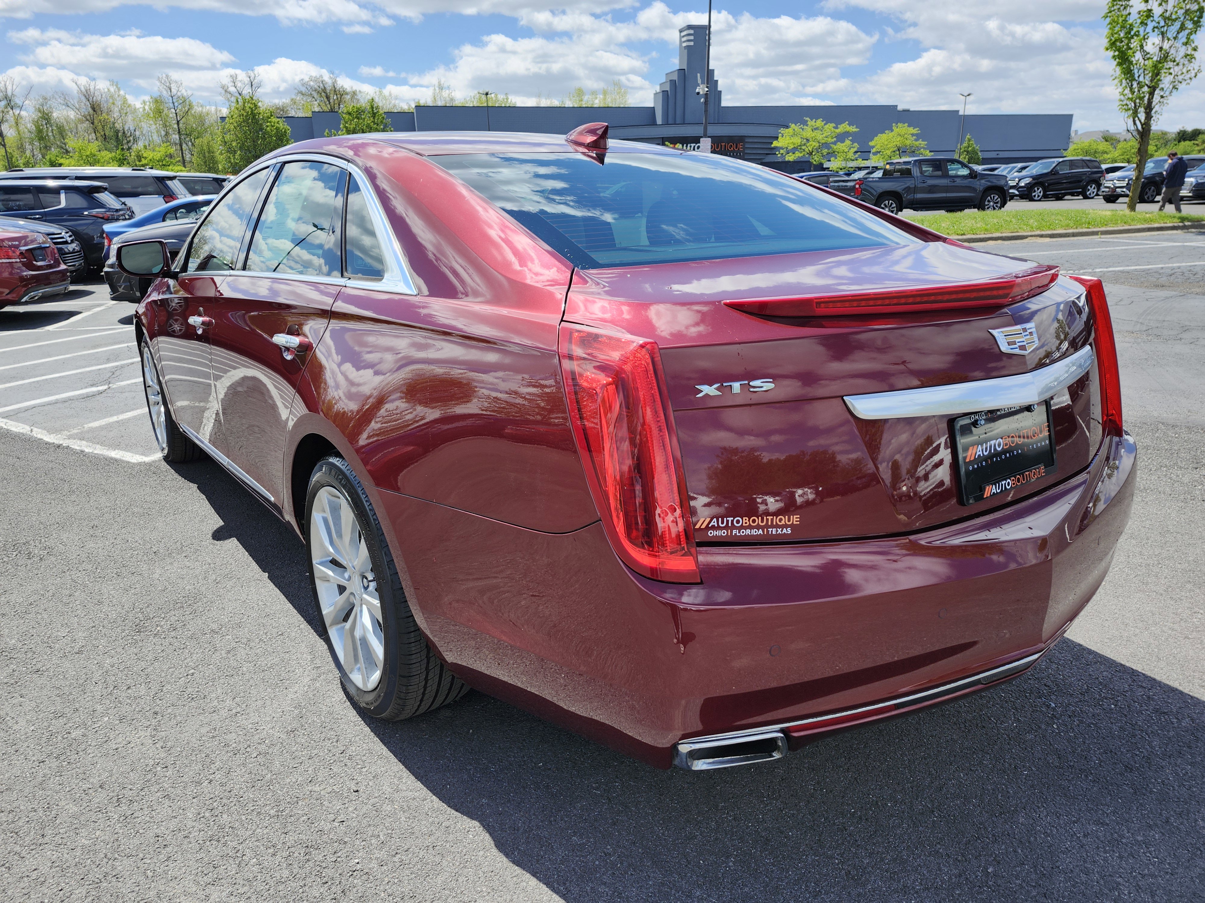 Used 2017 Cadillac XTS Luxury w/ Driver Awareness Package image 16