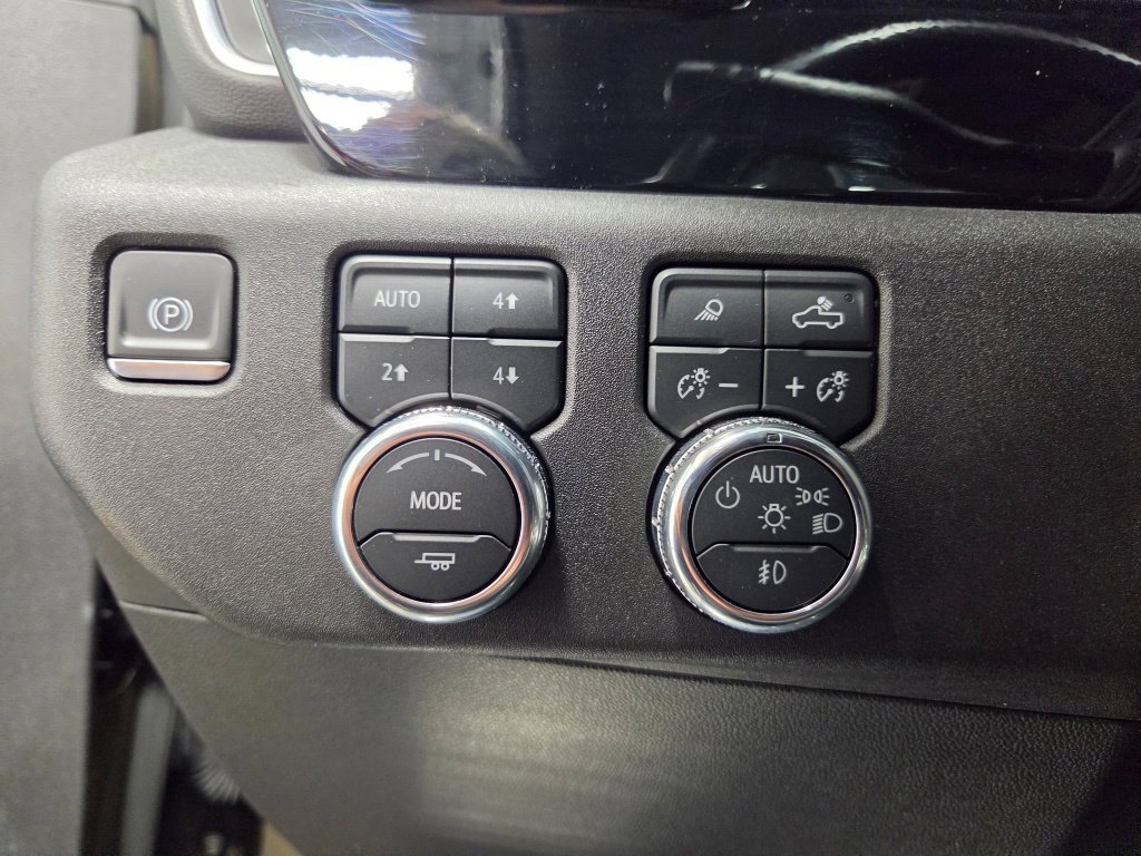 Used 2024 GMC Sierra 1500 Elevation w/ Elevation Premium Package AWD/4WD image 31