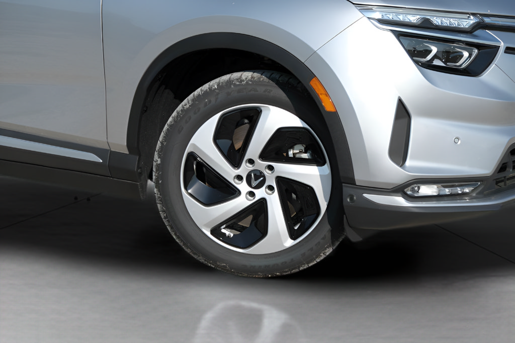 New 2025 VinFast VF 8 Eco AWD/4WD image 36