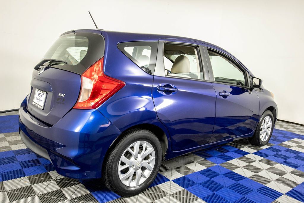 Used 2017 Nissan Versa Note SV w/ SV Appearance Package FWD image 3