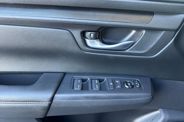 Used 2025 Honda CR-V Sport image 8