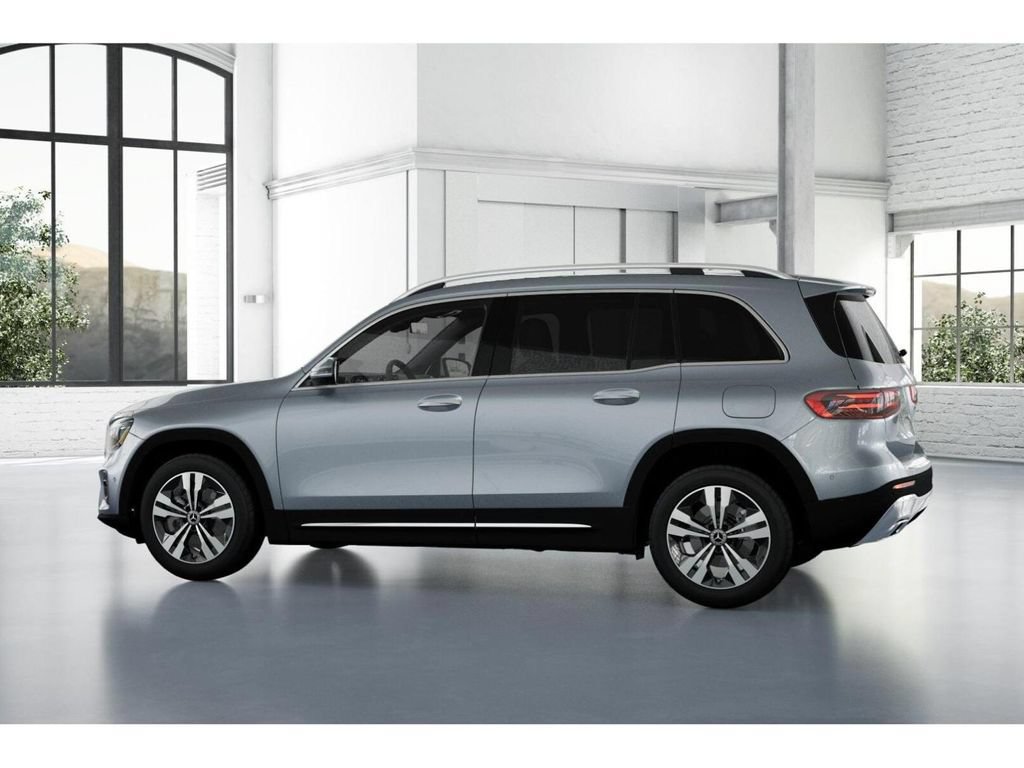 Used 2026 Mercedes-Benz GLB 250 image 32