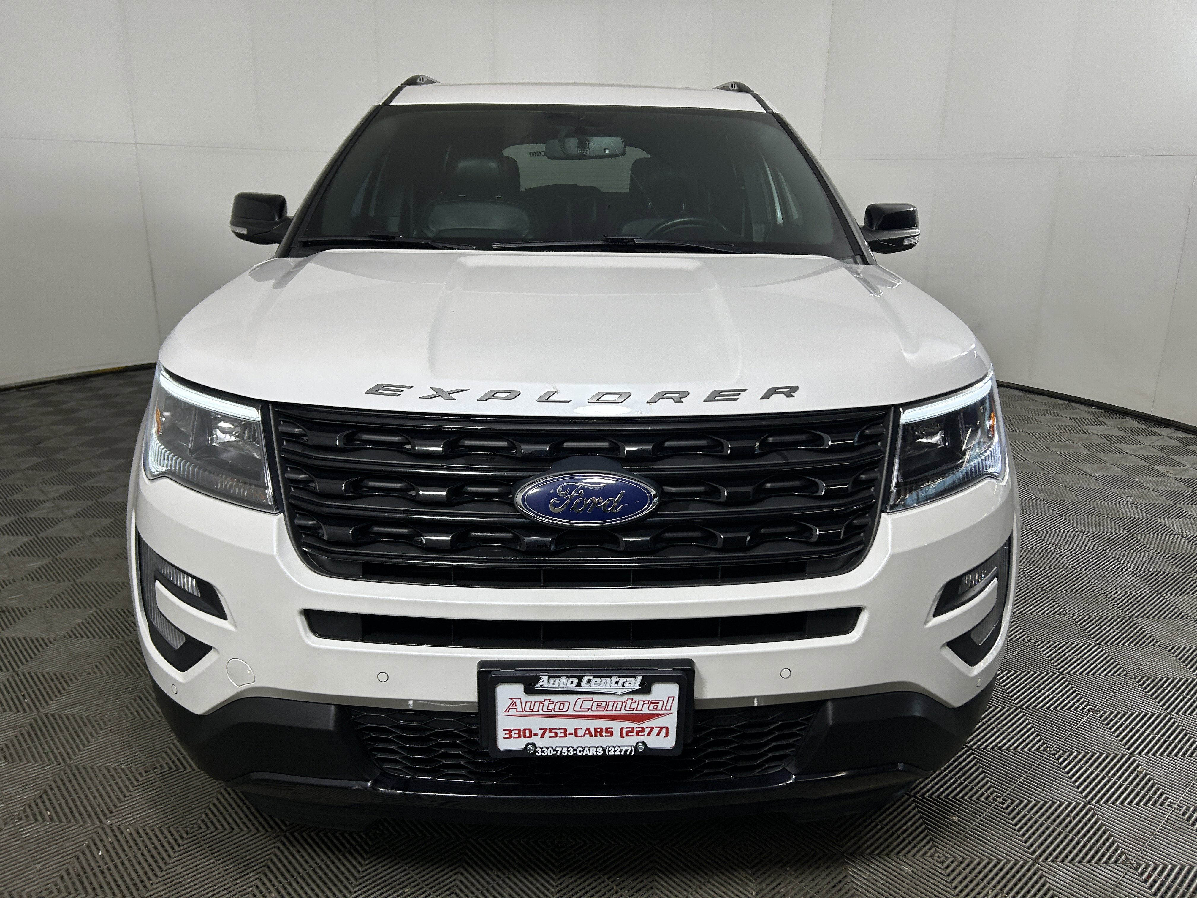 Used 2017 Ford Explorer Sport AWD/4WD image 8