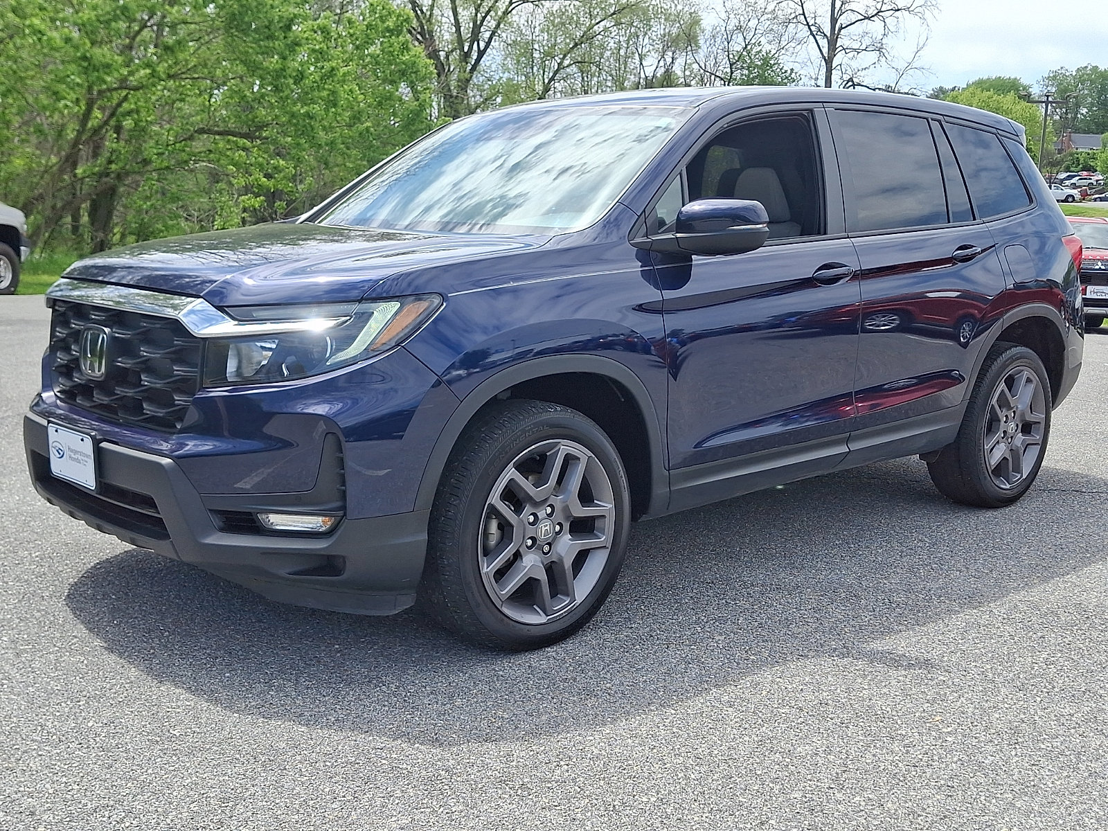 Used 2023 Honda Passport EX-L image 3