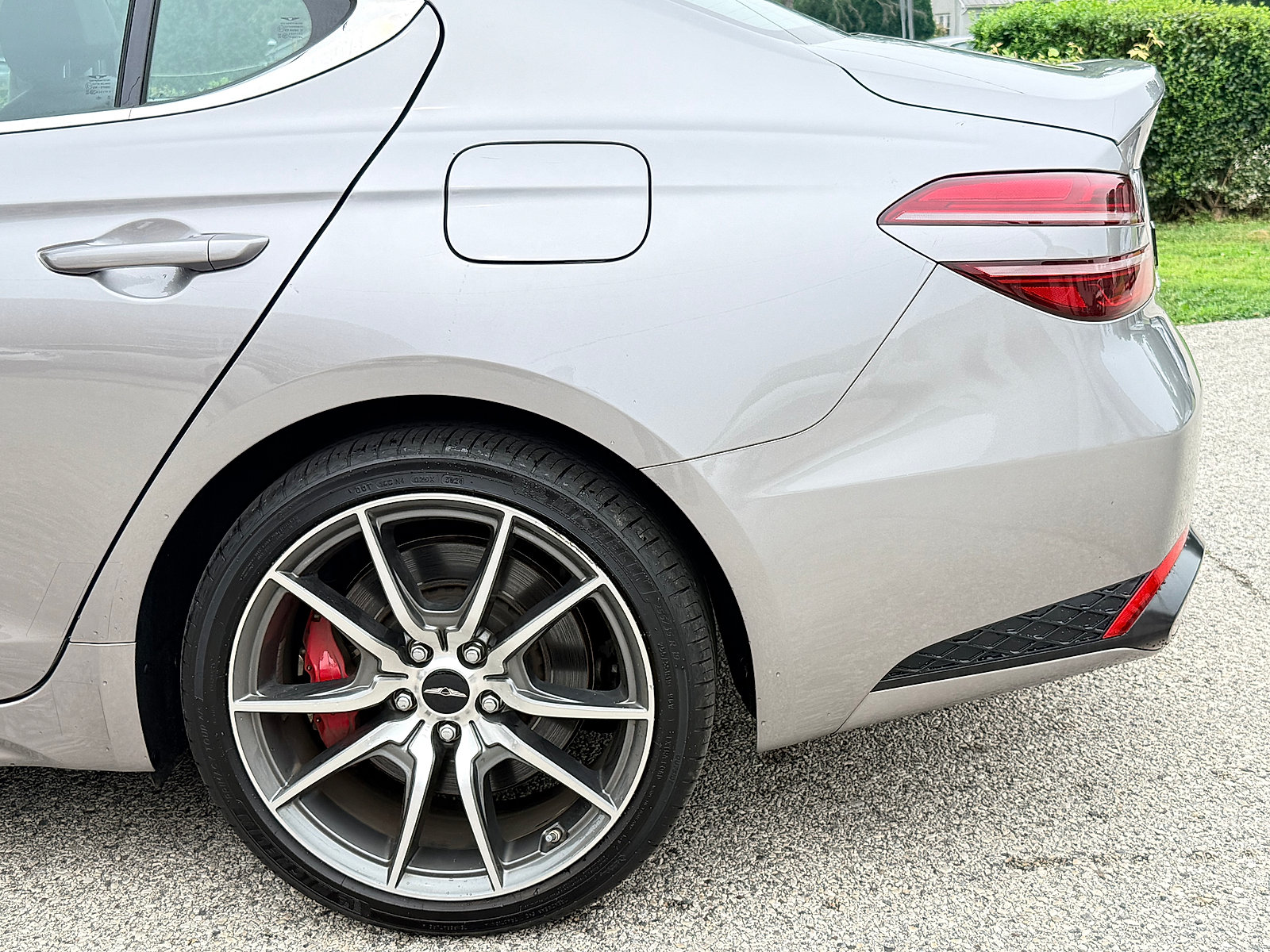 Used 2025 Genesis G70 2.5T AWD/4WD image 12