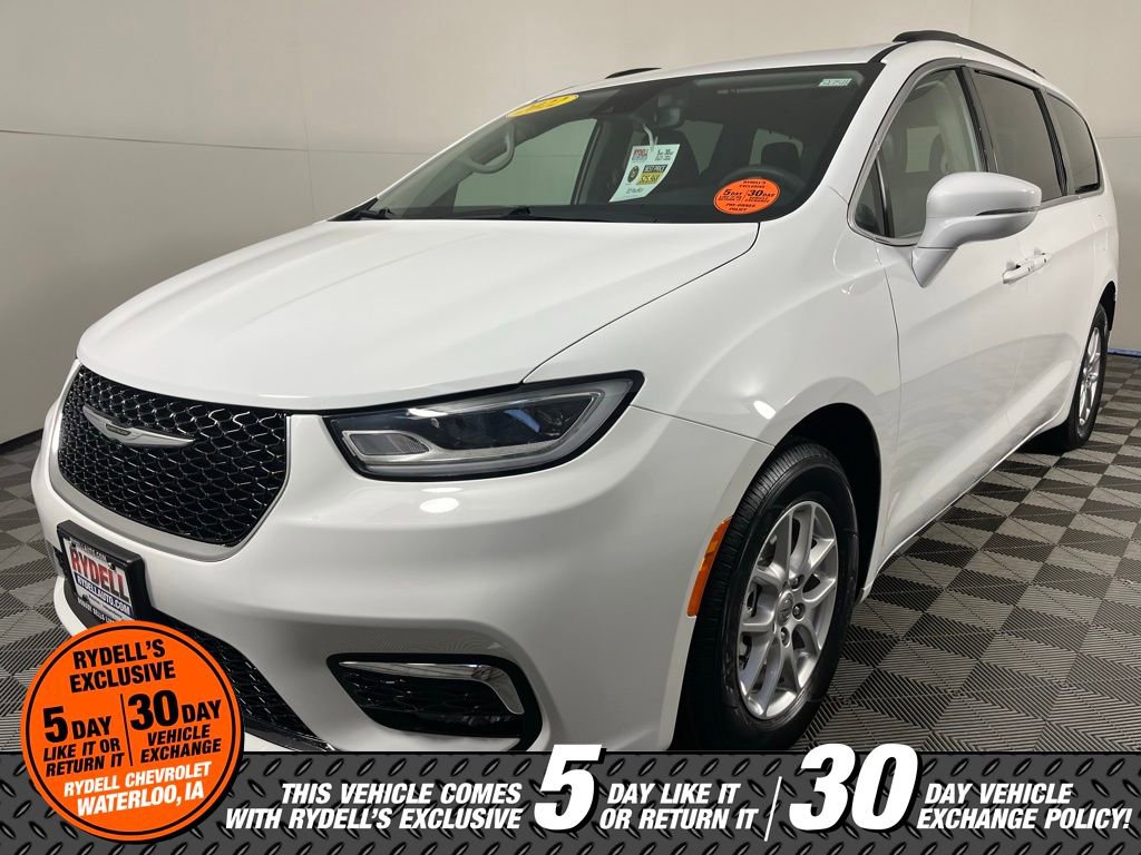 Used 2022 Chrysler Pacifica Touring-L image 9