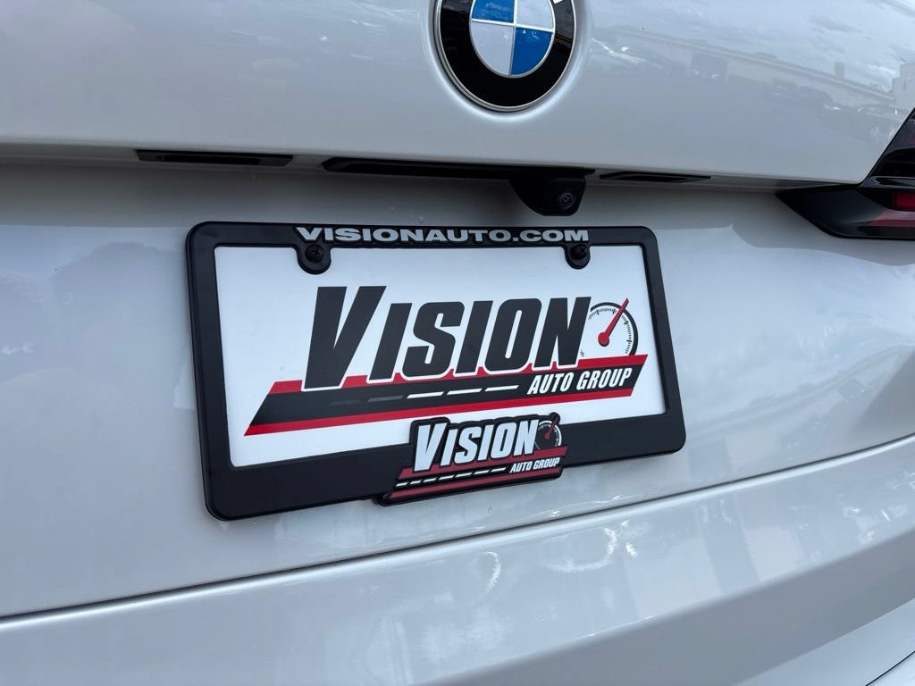 Used 2024 BMW X5 xDrive40i w/ M Sport Package AWD/4WD image 12