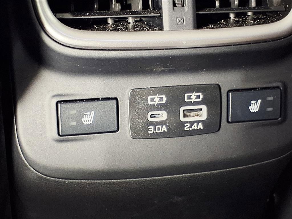 Certified 2025 Subaru Outback Limited image 12