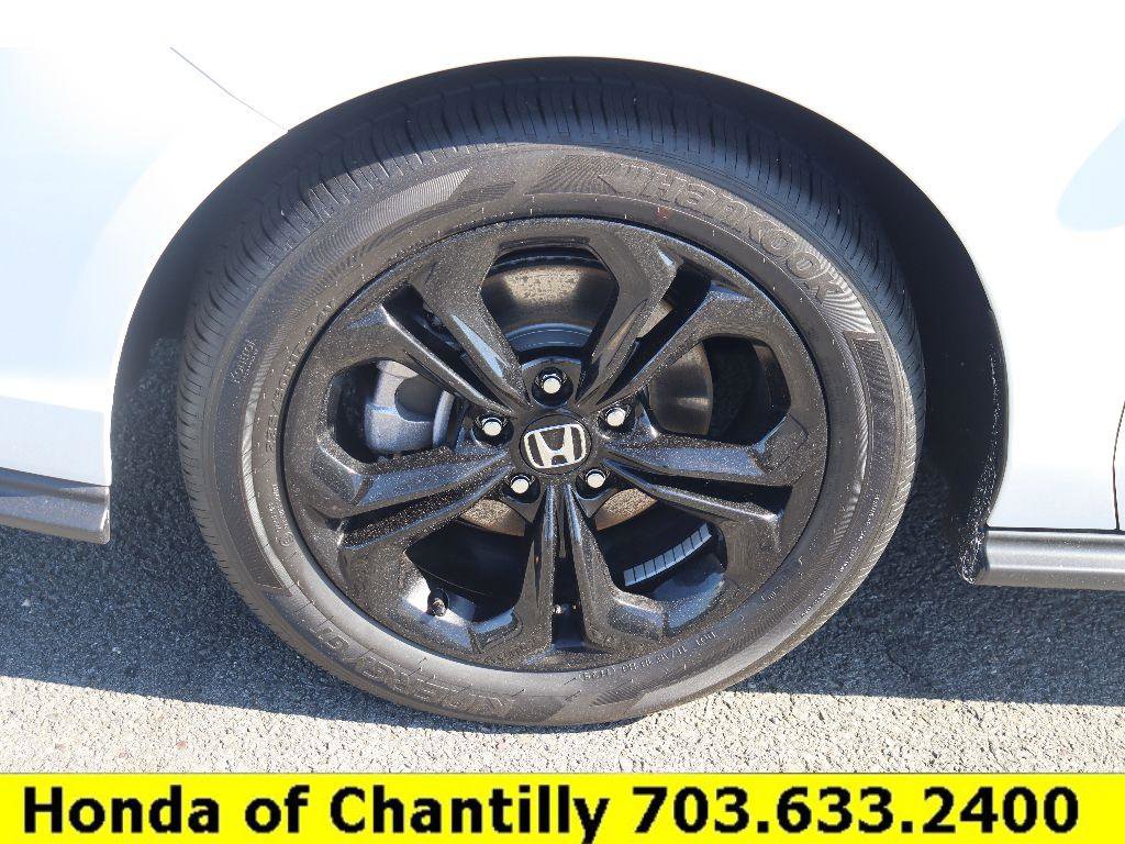 Certified 2025 Honda Accord SE image 30
