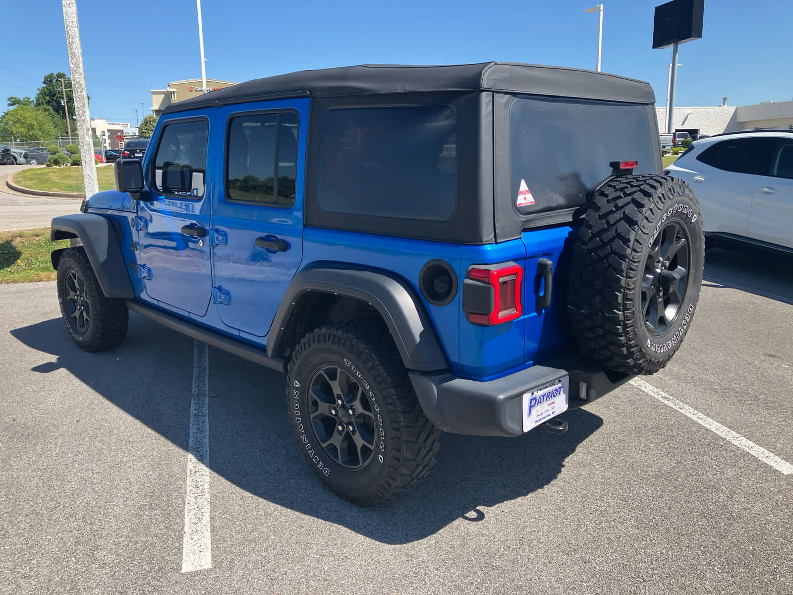 Used 2022 Jeep Wrangler Unlimited Sport AWD/4WD image 5