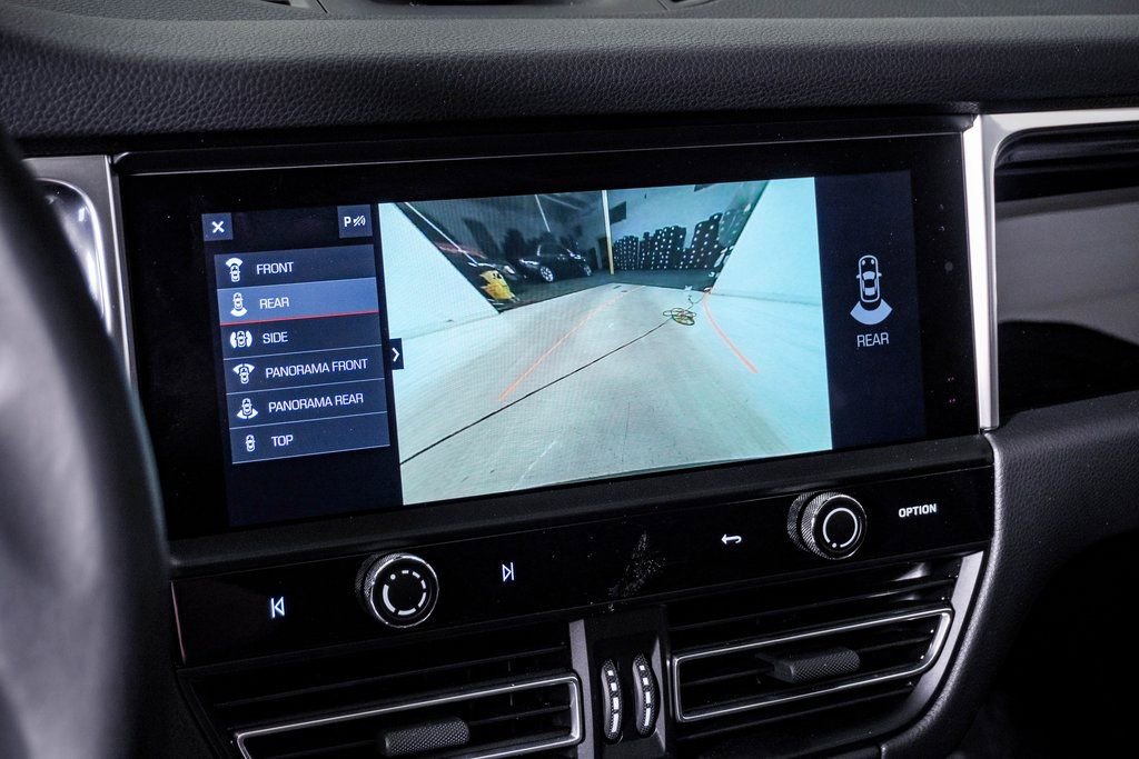 Certified 2025 Porsche Macan image 23
