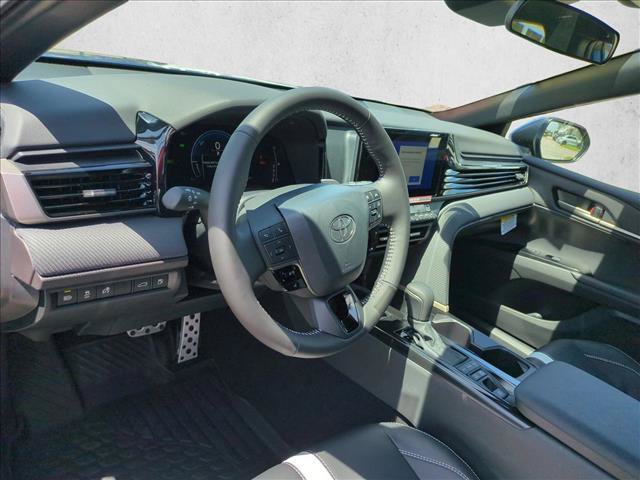 New 2026 Toyota Camry SE FWD image 3