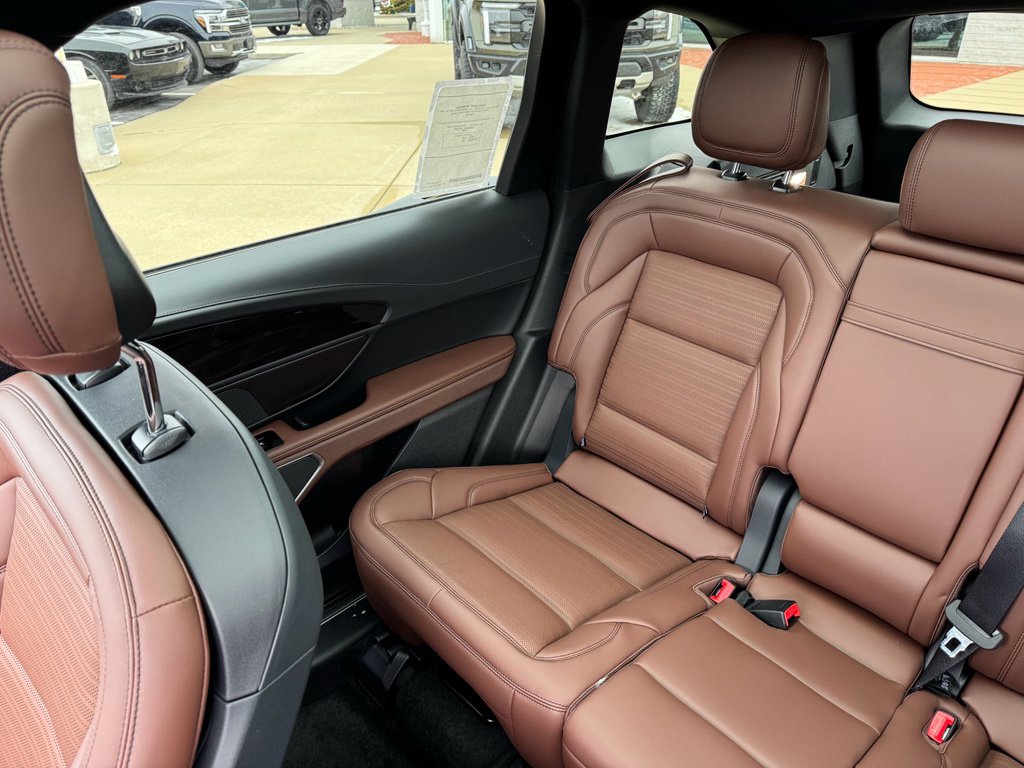 New 2026 Lincoln Nautilus Reserve image 32