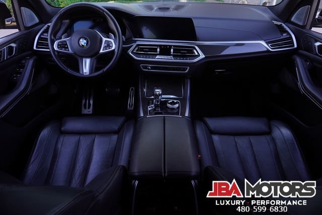 Used 2021 BMW X5 M50i w/ Executive Package image 90