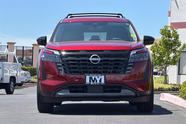 New 2026 Nissan Pathfinder SL w/ Cargo Package FWD image 9
